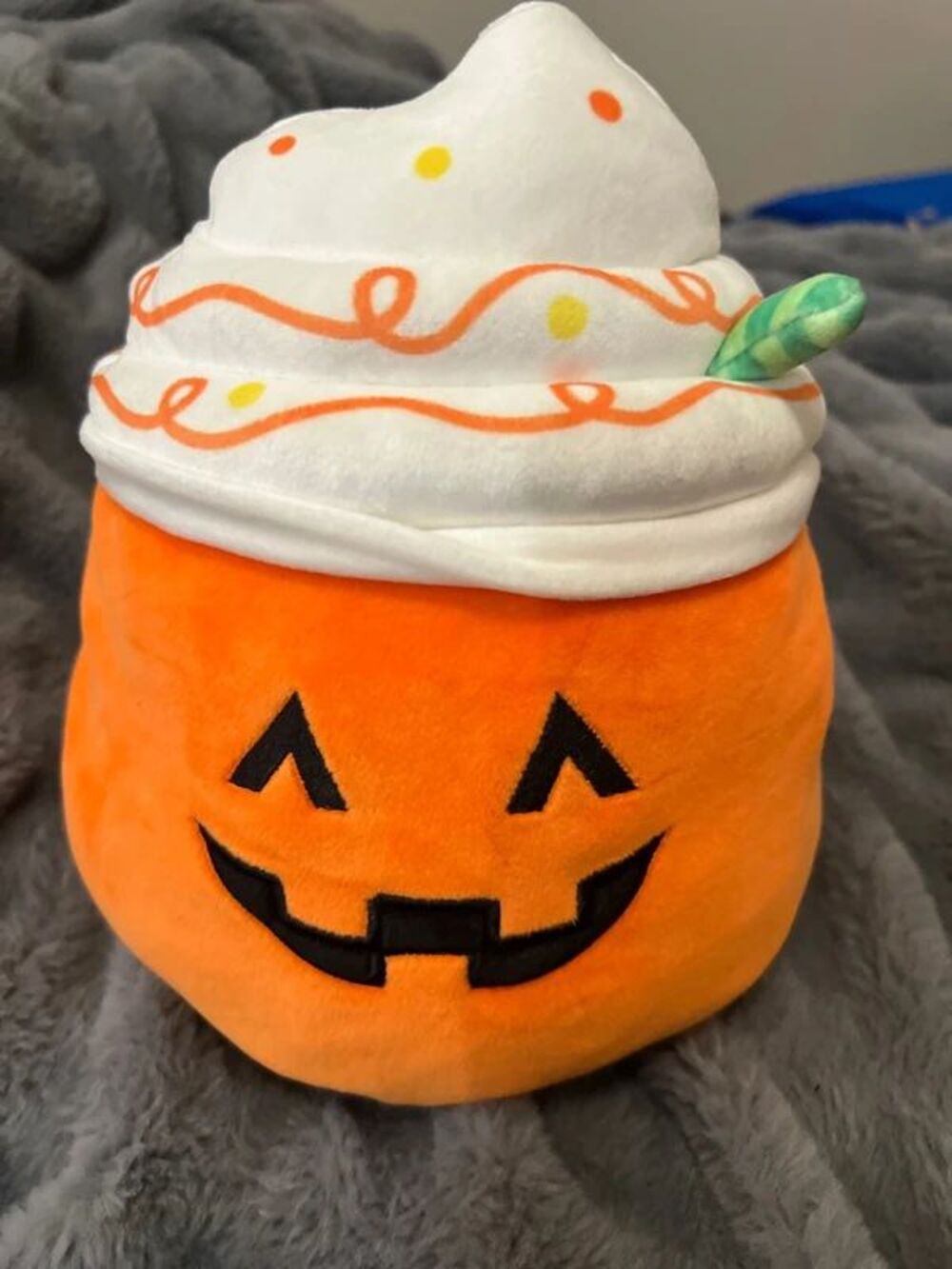 Squishmallow Lester the Spice Latte NWOT 8in